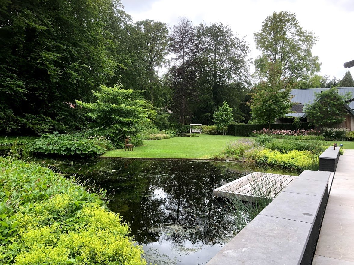 Tuinonderhoud inclusief vijver en groenonderhoud